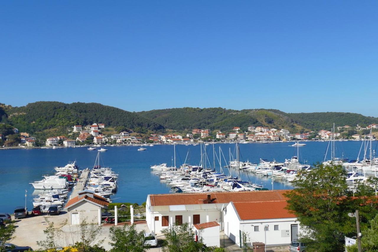 B&B Garni Stefi! Supetarska Draga Eksteriør bilde
