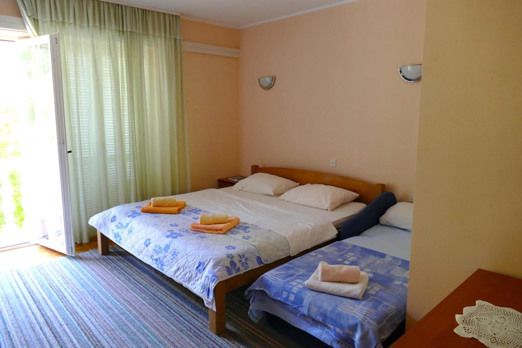 B&B Garni Stefi! Supetarska Draga Rom bilde